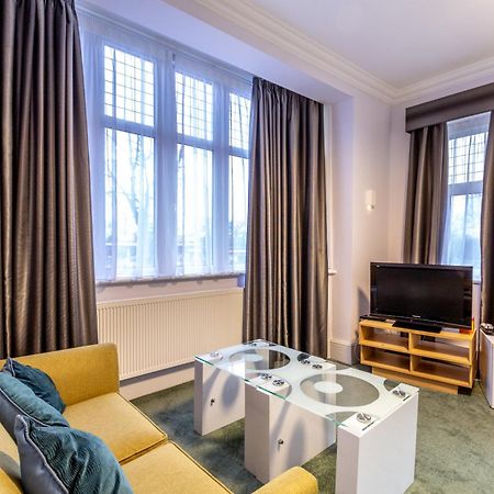 London Gatwick Inn エクステリア 写真