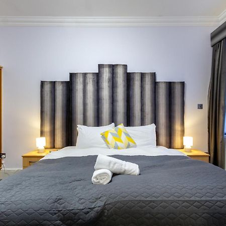 London Gatwick Inn エクステリア 写真