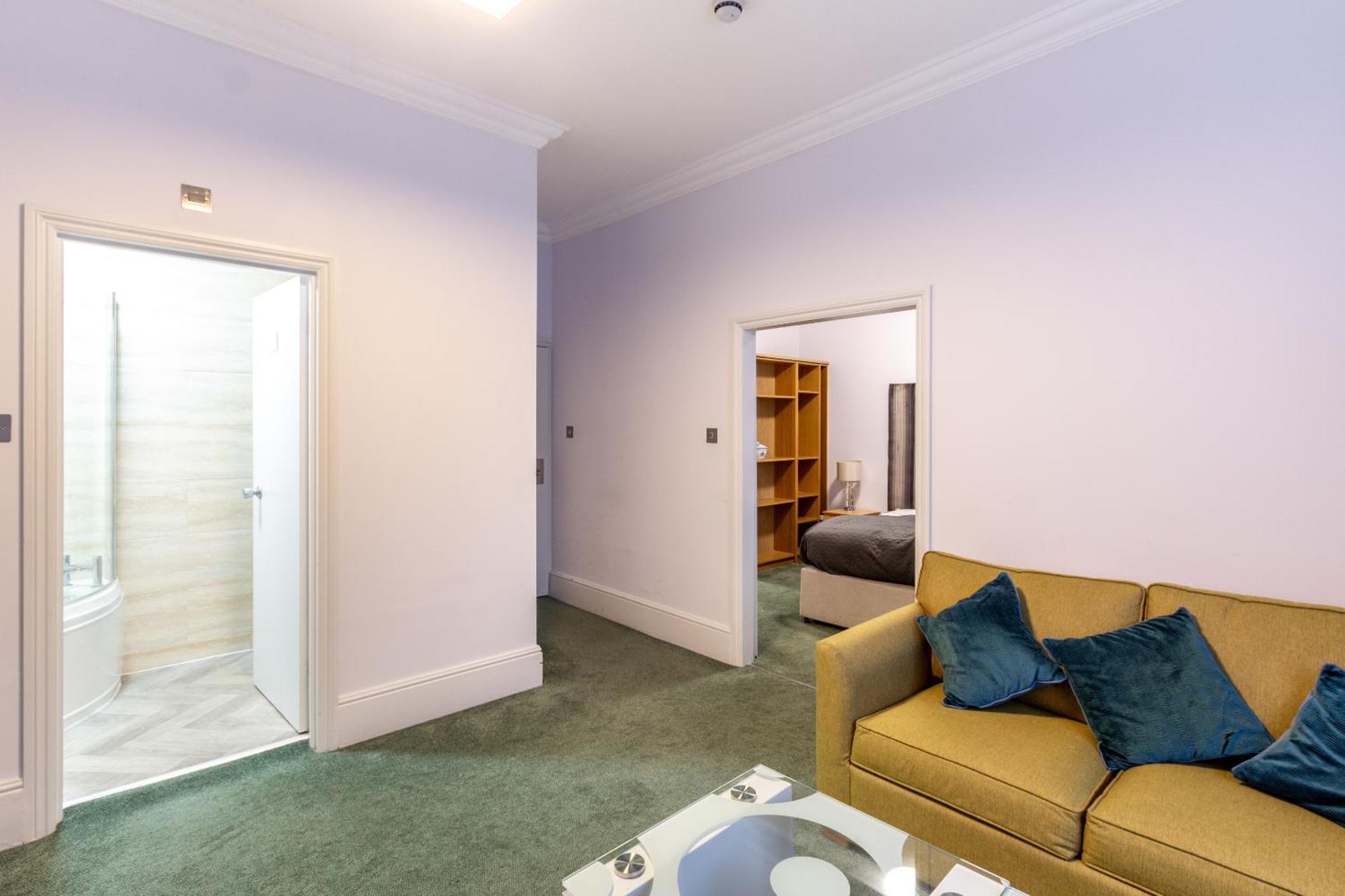 London Gatwick Inn エクステリア 写真