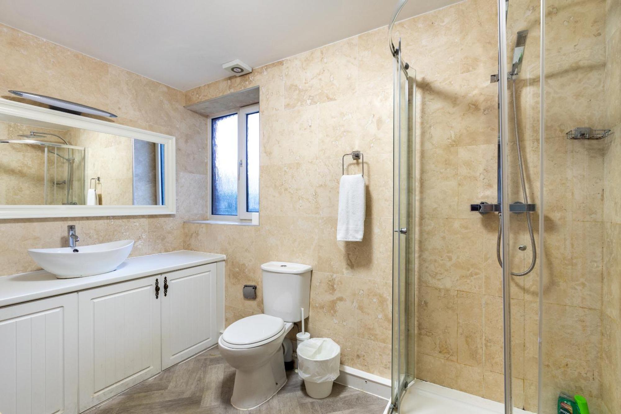 London Gatwick Inn エクステリア 写真