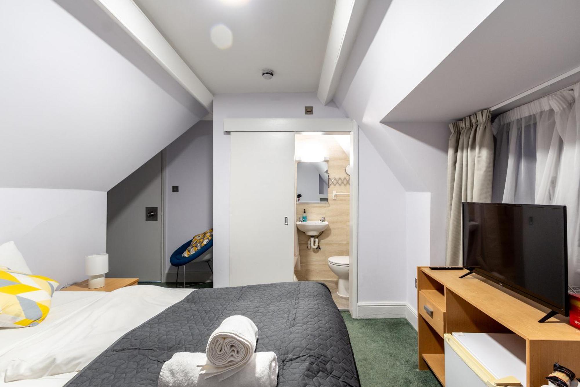 London Gatwick Inn エクステリア 写真