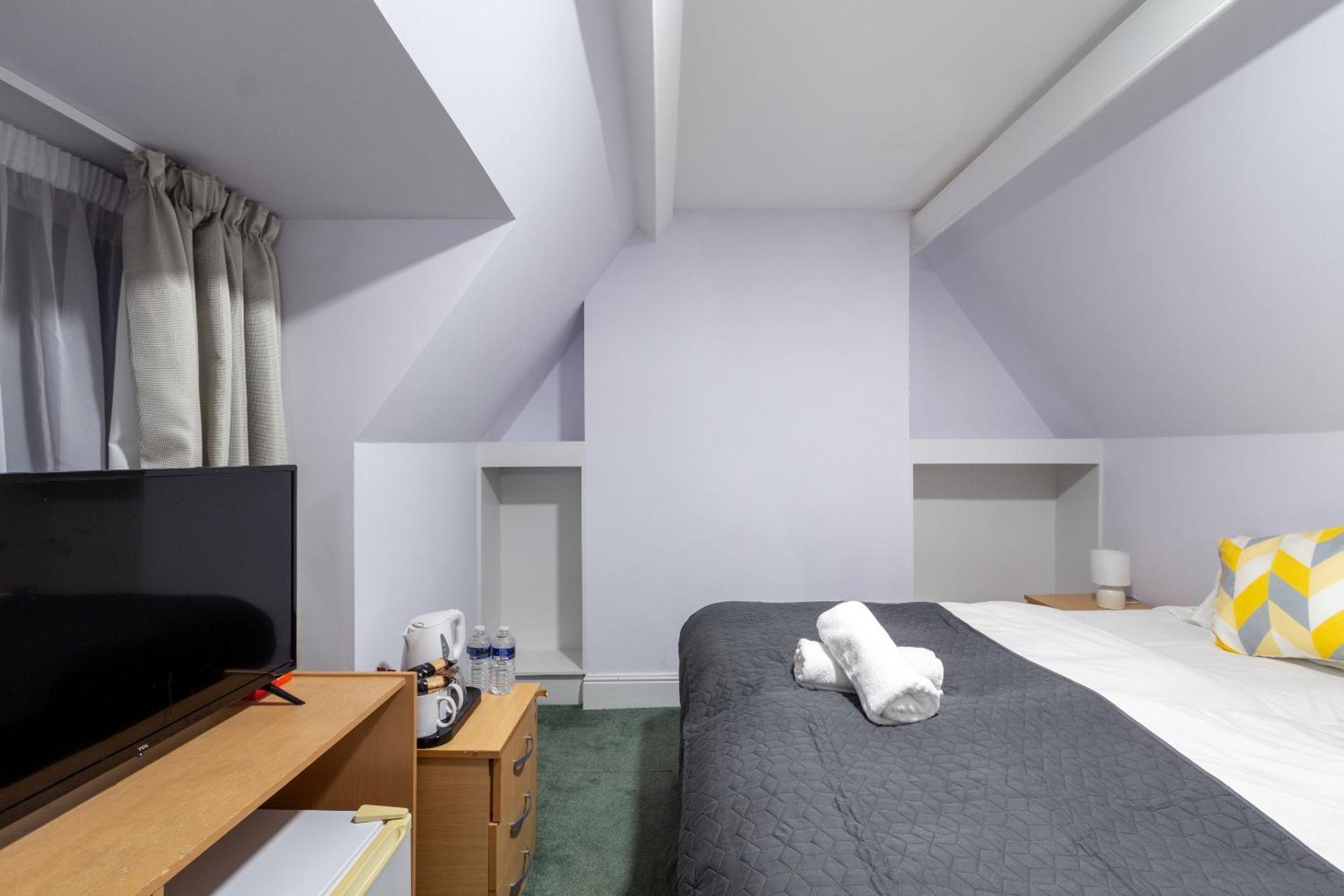 London Gatwick Inn エクステリア 写真