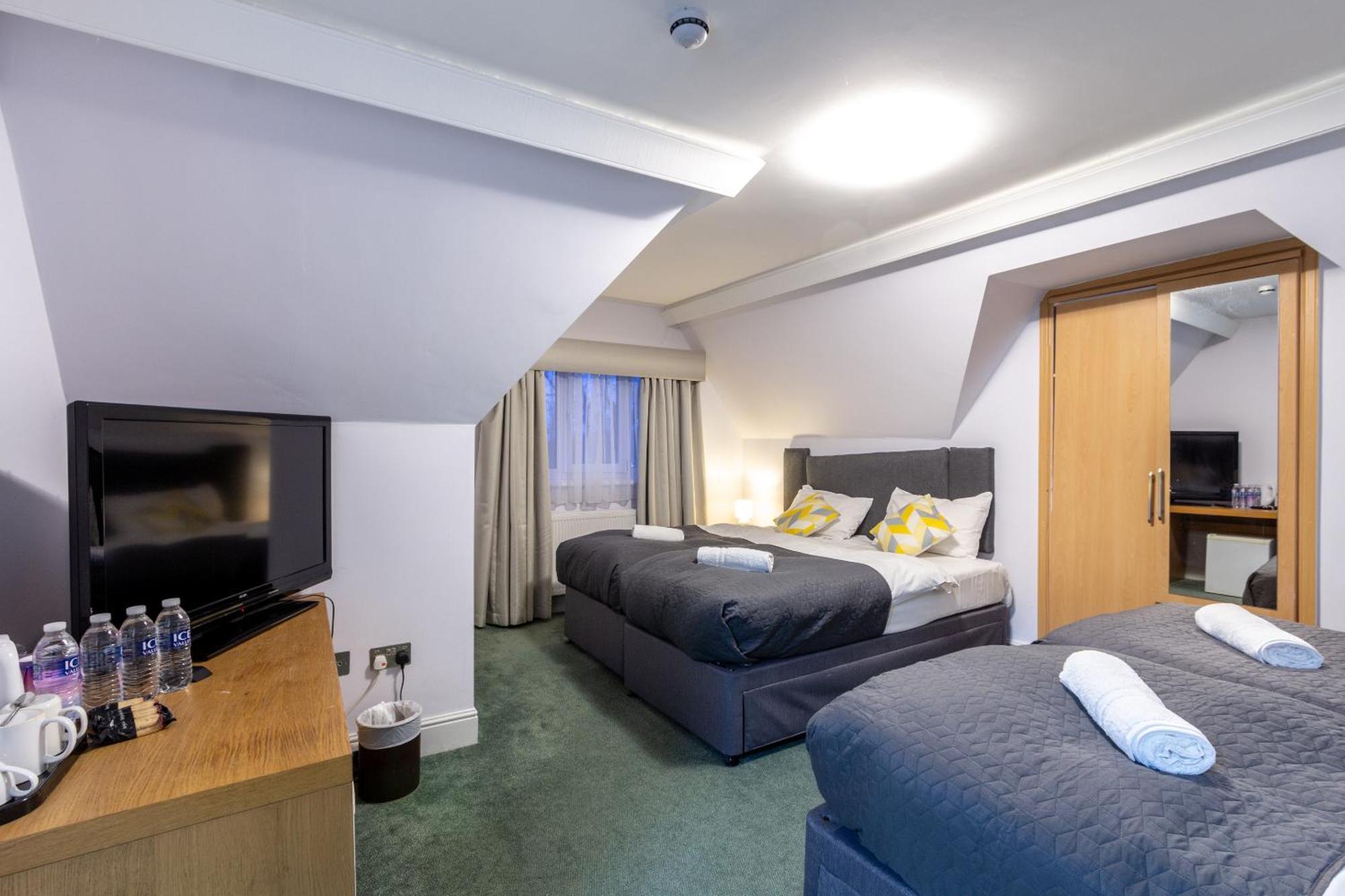 London Gatwick Inn エクステリア 写真