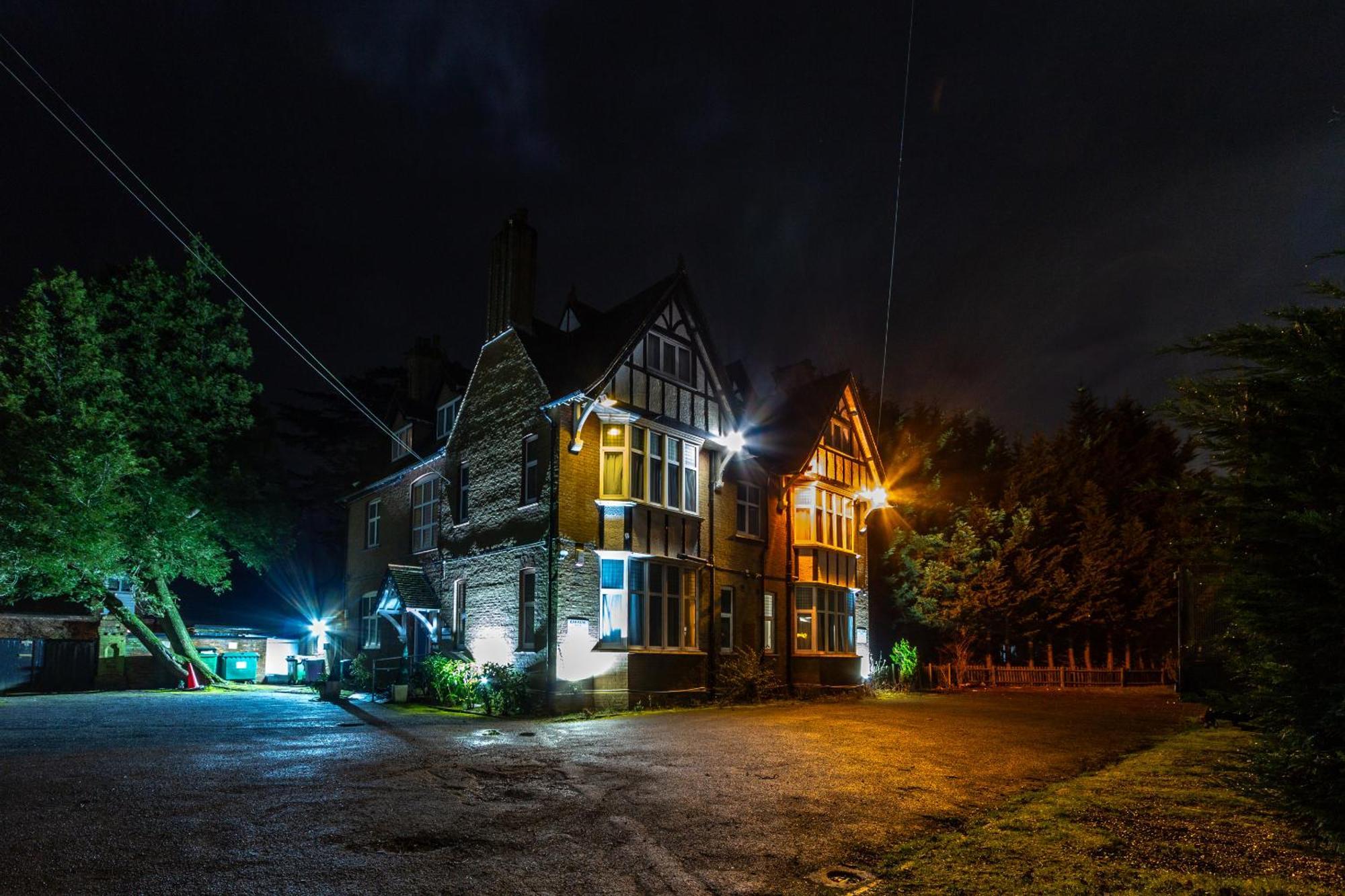 London Gatwick Inn エクステリア 写真
